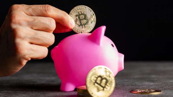 Read more about the article Эмитенты ETF купили вдвое больше биткоинов, чем добыли майнеры